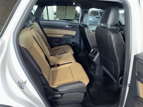 Used 2023 Volkswagen Atlas Cross Sport SEL R-Line image 12