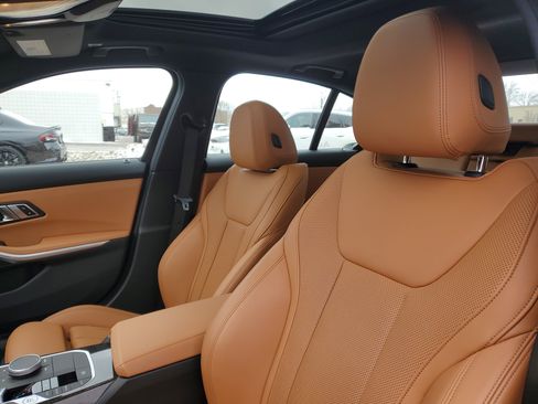 Certified 2023 BMW 330i xDrive Sedan w/ Premium Package image 7