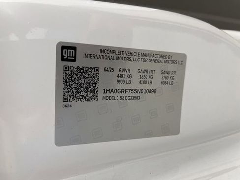 New 2025 Chevrolet Express 3500 Work Van w/ Power Convenience Package image 43