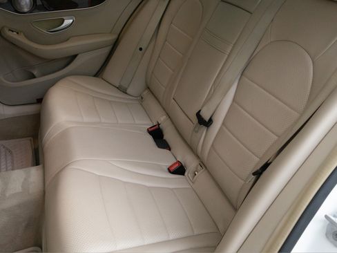 Used 2015 Mercedes-Benz C 300 4MATIC Sedan image 26