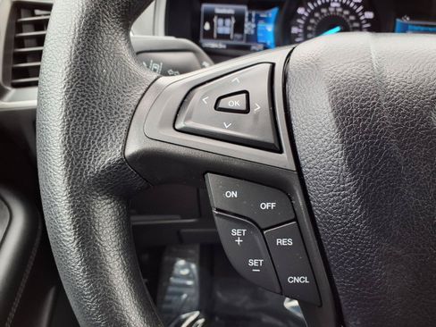 Used 2024 Ford Edge SE AWD/4WD image 10