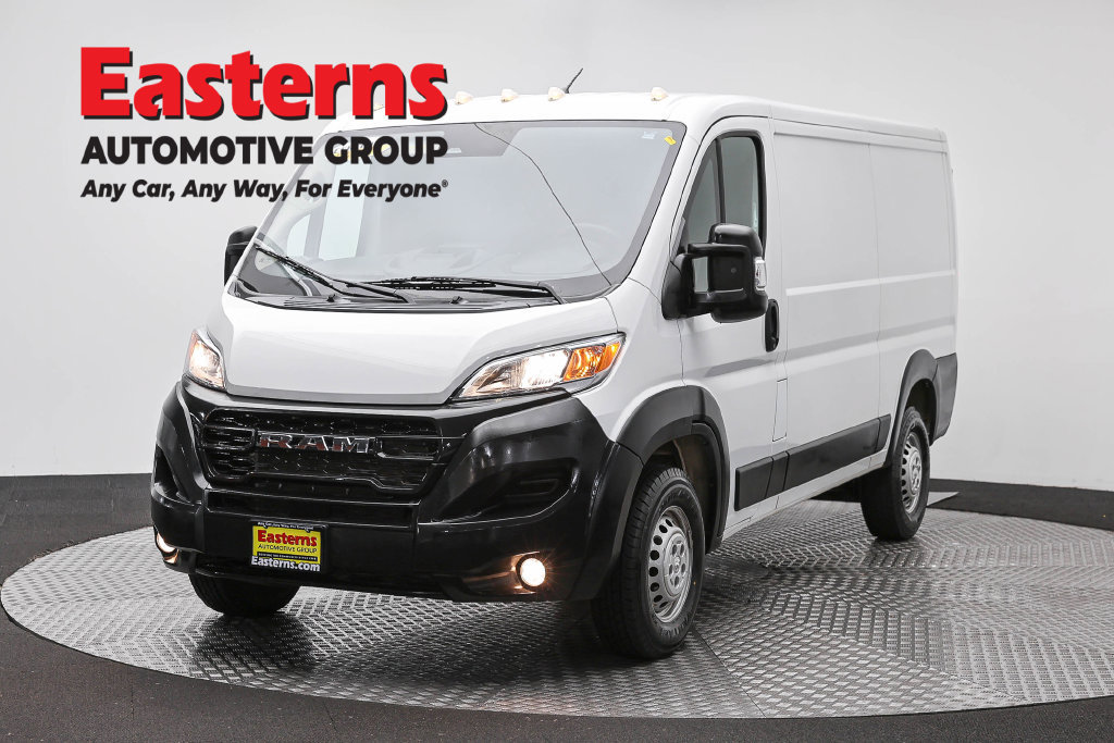Used 2025 RAM ProMaster 2500 w/ Convenience Group FWD image 1