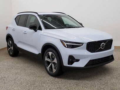 New 2026 Volvo XC40 B5 Plus w/ Protection Package Premier