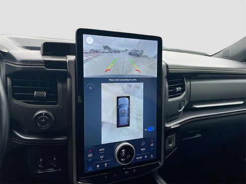 Used 2023 Ford Expedition Max Platinum image 14