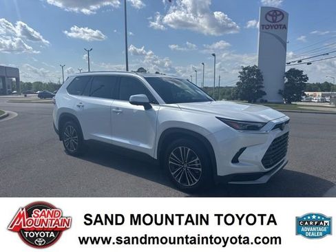 Used 2024 Toyota Grand Highlander AWD Hybrid image 1