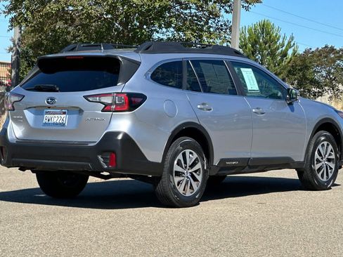 Used 2021 Subaru Outback Premium AWD/4WD image 2