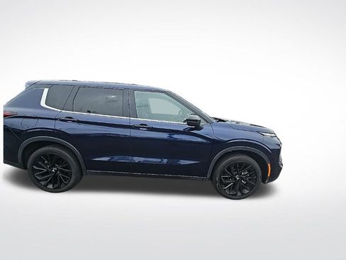 Used 2022 Mitsubishi Outlander SE image 5