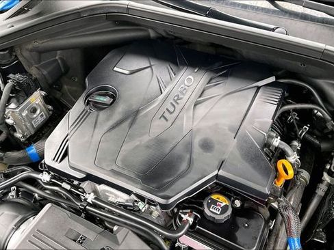 Certified 2025 Genesis GV70 2.5T Select w/ Select Package image 31