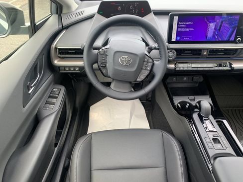 New 2027 Toyota Prius XLE AWD/4WD image 16