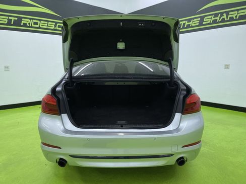 Used 2019 BMW 530e xDrive w/ Convenience Package image 9