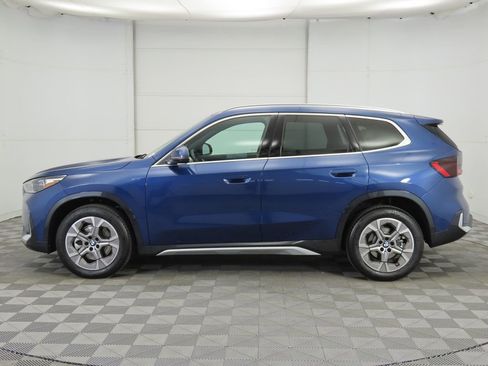 Certified 2025 BMW X1 xDrive28i w/ Premium Package image 7