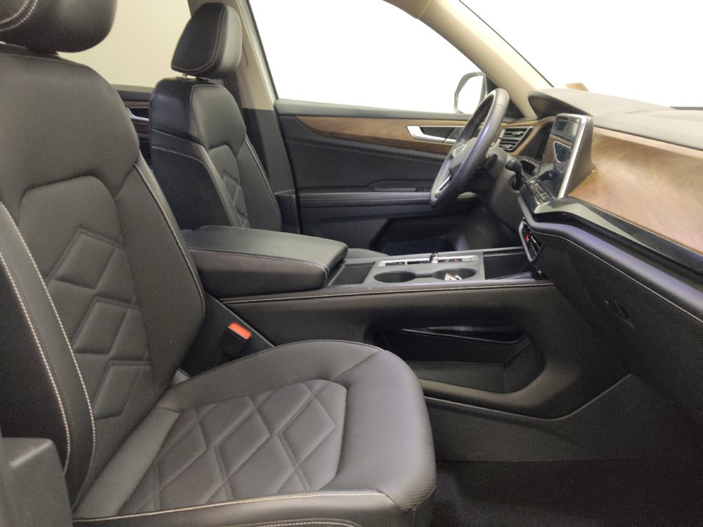 Used 2024 Volkswagen Atlas SE FWD image 21