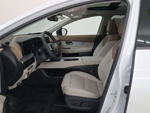 Used 2025 Nissan Murano Platinum w/ Cargo Package image 5