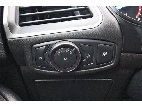 Used 2020 Ford Edge SE FWD image 20