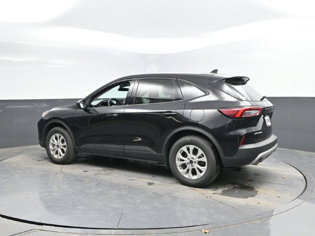 Used 2025 Ford Escape Active AWD/4WD image 8
