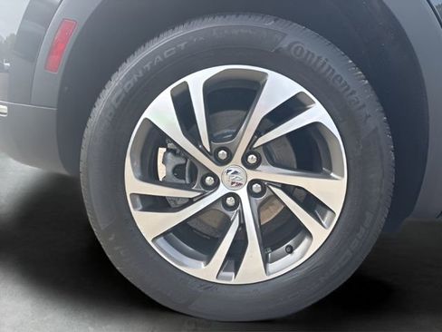 Used 2023 Buick Envision Essence AWD/4WD image 36