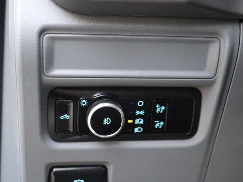 Used 2024 Ford F150 XLT AWD/4WD image 31