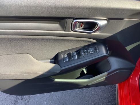 Used 2022 Honda Civic Sport image 12