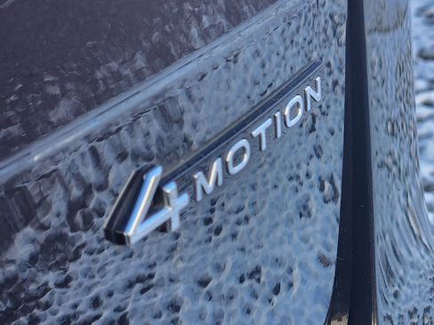 Certified 2024 Volkswagen Tiguan S image 12