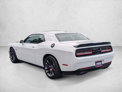 Used 2021 Dodge Challenger R/T Scat Pack RWD image 8