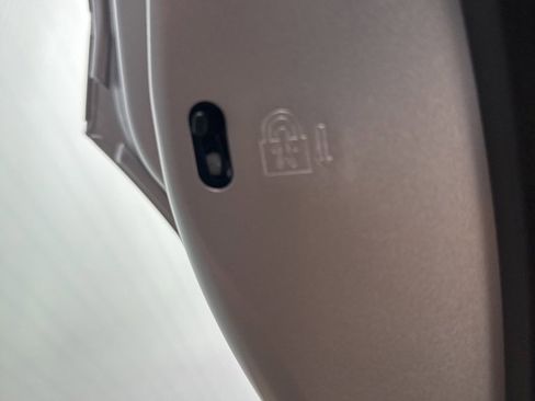 Used 2025 Toyota Prius XSE image 28