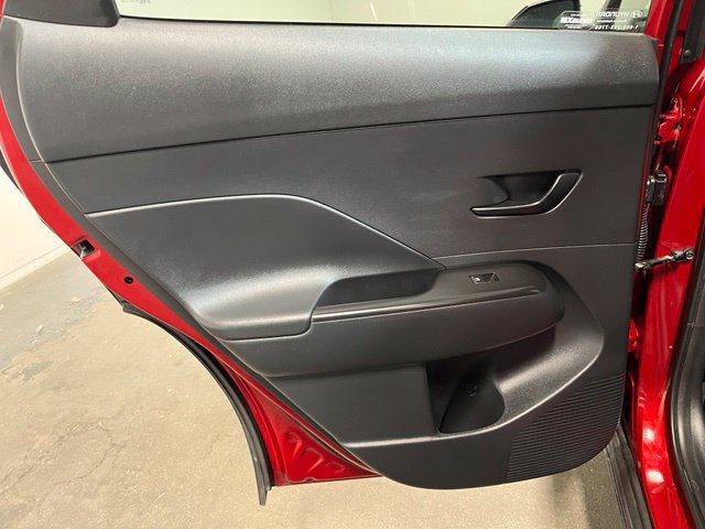 Used 2025 Hyundai Kona SEL FWD image 16