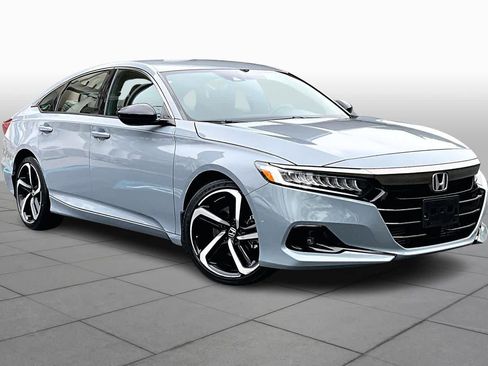 Used 2021 Honda Accord Sport image 2
