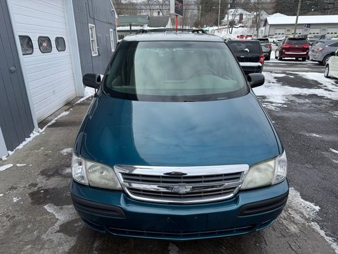 Used 2003 Chevrolet Venture LS image 2