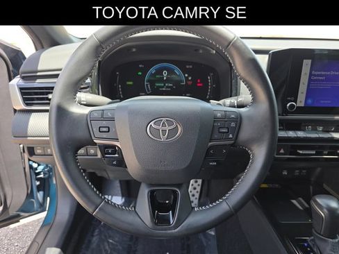 Used 2025 Toyota Camry SE w/ Convenience Package FWD image 26