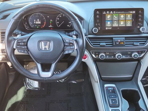 Used 2022 Honda Accord Touring image 31