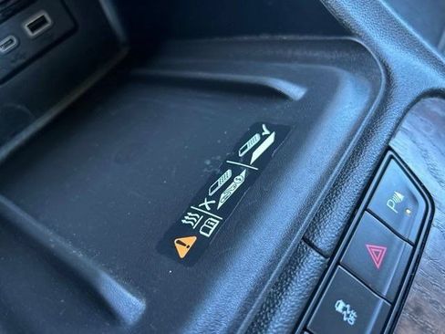 Used 2021 GMC Acadia Denali w/ Denali Technology Package FWD image 40