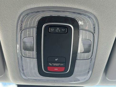 Used 2025 Hyundai Kona SEL image 30