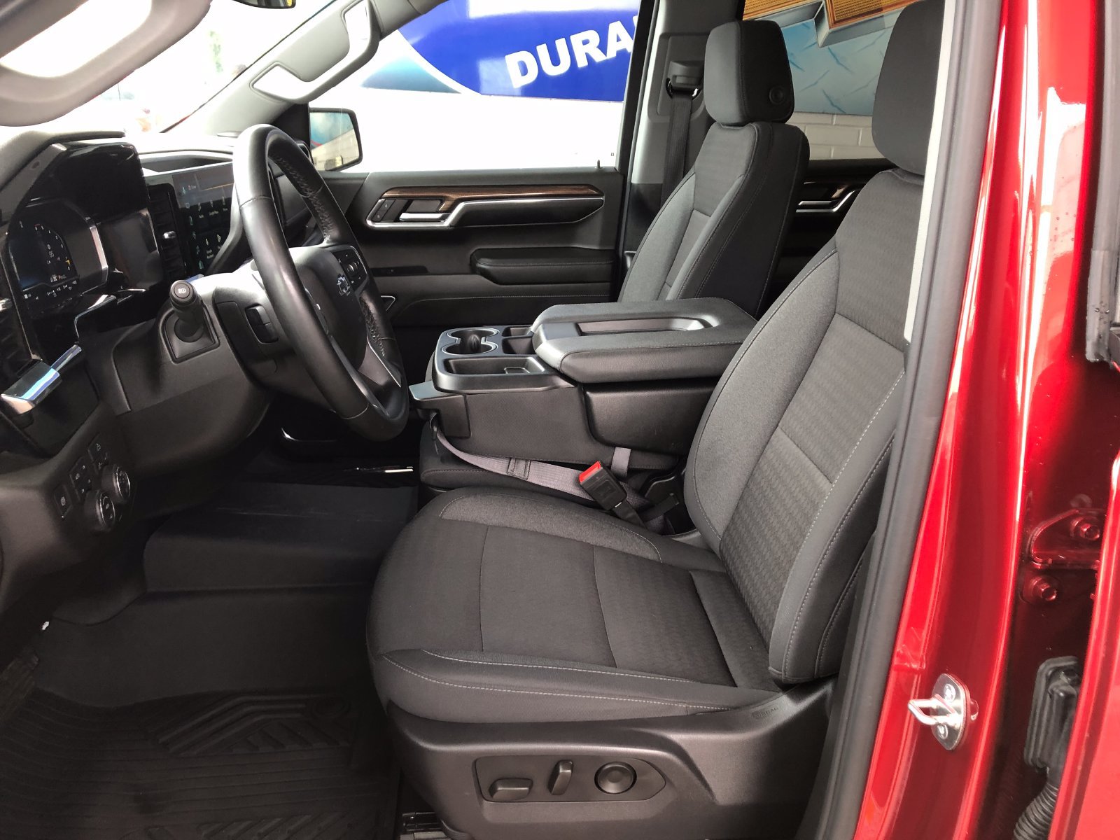 Used 2024 Chevrolet Silverado 1500 RST w/ Z71 Off-Road Package AWD/4WD image 16