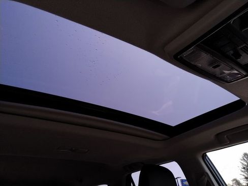 Used 2023 Toyota 4Runner SR5 Premium w/ Moonroof Package image 15