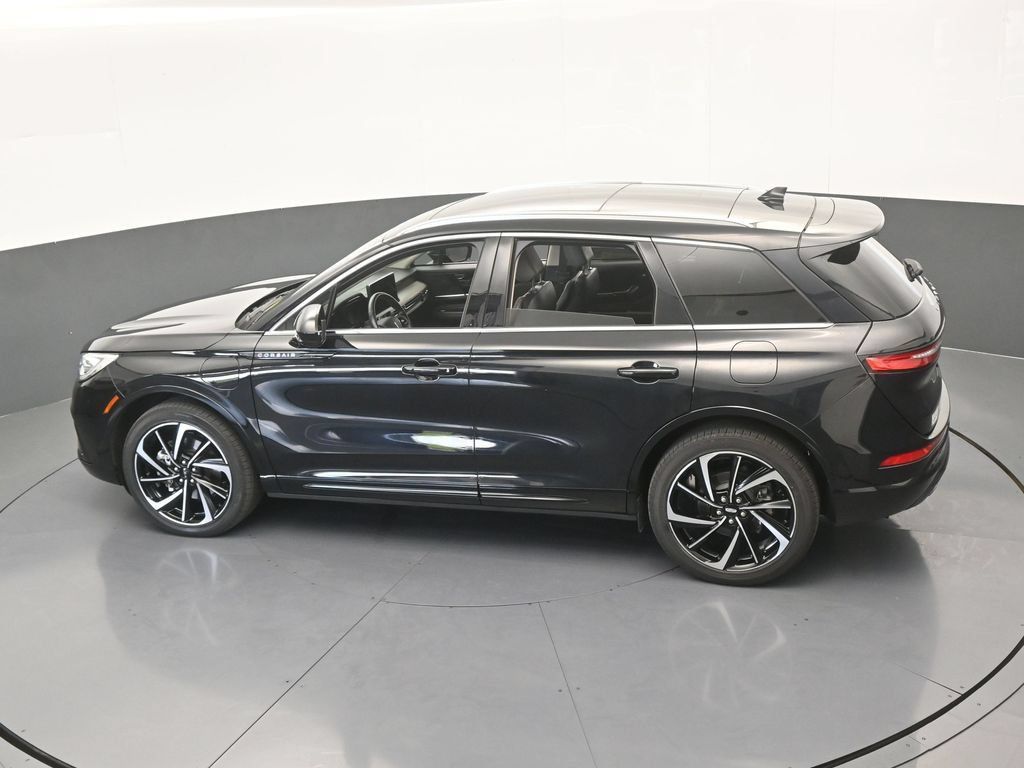 Used 2024 Lincoln Corsair Grand Touring AWD/4WD image 47