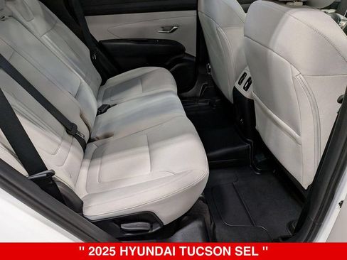Used 2025 Hyundai Tucson SEL AWD/4WD image 32