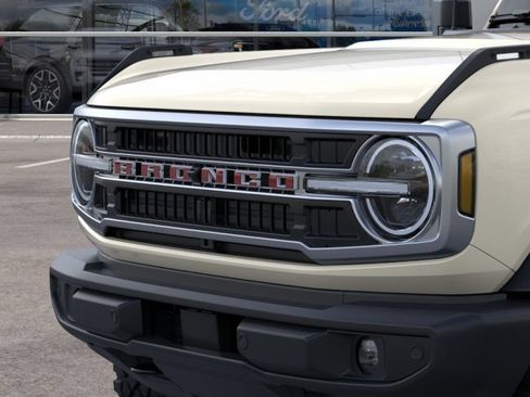 New 2026 Ford Bronco Outer Banks w/ Sasquatch Package AWD/4WD image 19