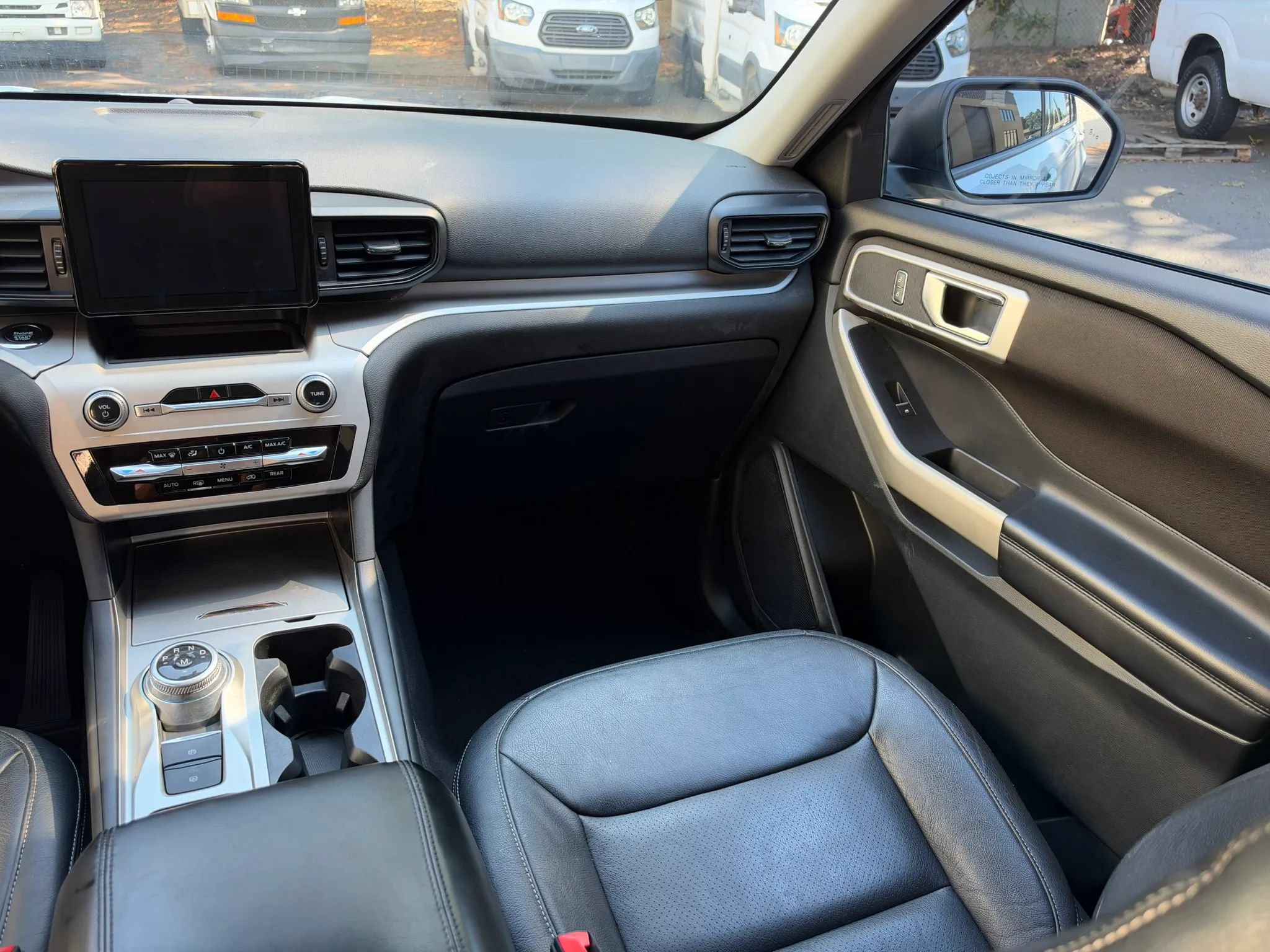 Used 2020 Ford Explorer XLT RWD image 14