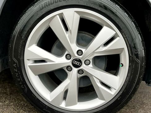 Used 2023 Audi Q4 e-tron Premium Plus w/ Premium Plus image 32