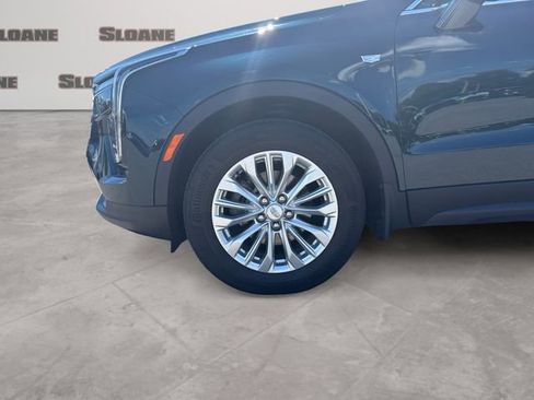 Used 2024 Cadillac XT4 Luxury w/ Cold Weather Package AWD/4WD image 14