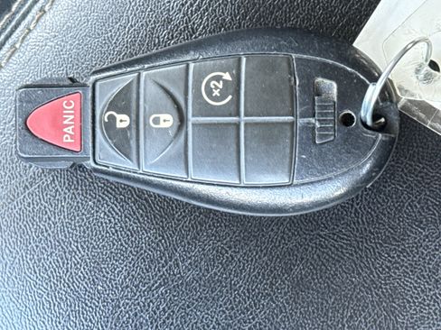 Used 2016 Jeep Cherokee Sport w/ Cold Weather Group FWD image 32