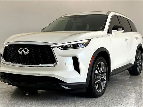 Used 2025 INFINITI QX60 Luxe w/ Cargo Package FWD image 5