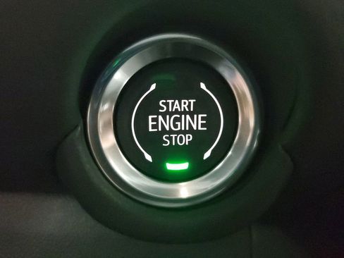 New 2026 Chevrolet Suburban LT image 19