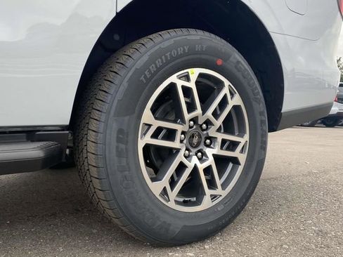 New 2025 Ford Expedition Max Active image 9