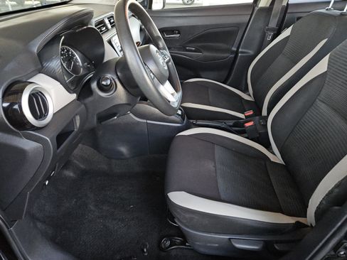 Used 2021 Nissan Versa SV image 20