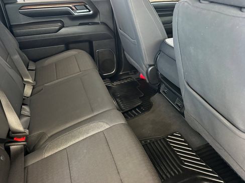 Used 2024 Chevrolet Silverado 3500 LT AWD/4WD image 18
