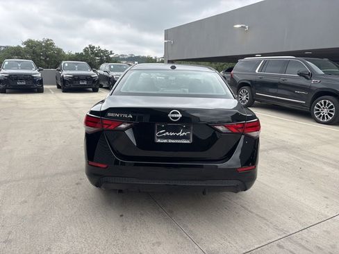 Used 2025 Nissan Sentra SV FWD image 7
