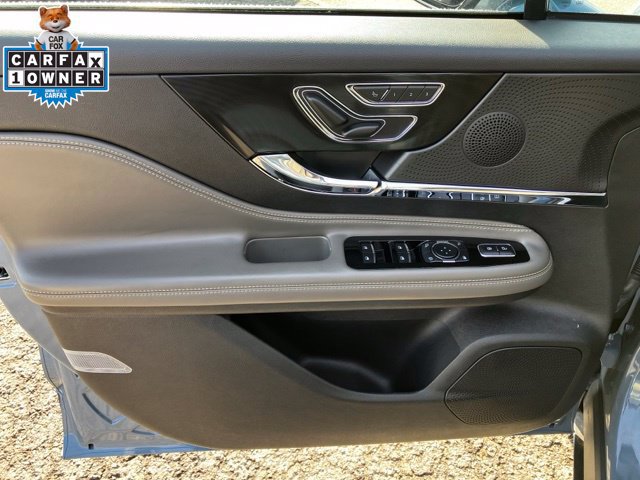 Used 2023 Lincoln Corsair Reserve AWD/4WD image 12
