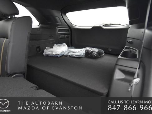 Certified 2025 MAZDA CX-70 Plug-In Hybrid w/ Premium Plus image 24