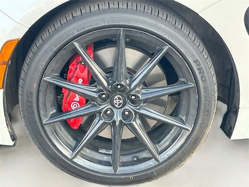 Used 2025 Toyota GR86 Premium image 29